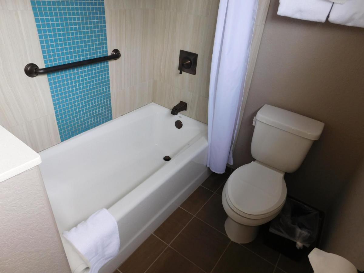 Wave Street Inn Μοντερέι Εξωτερικό φωτογραφία